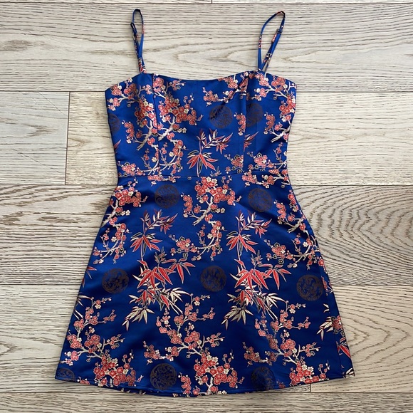 R'ealisation THE EMILIE in Shanghai Nights - Picture 5 of 7